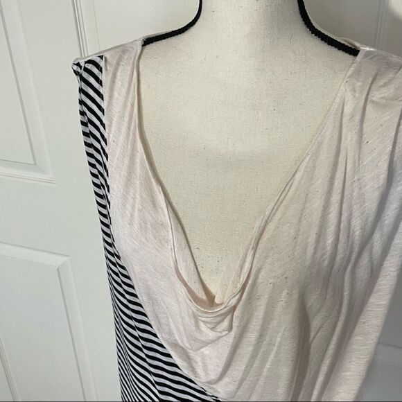 Rebecca Beeson Asymmetrical Sleeveless Scoop Neck Tee, size 2 - Picture 4 of 16